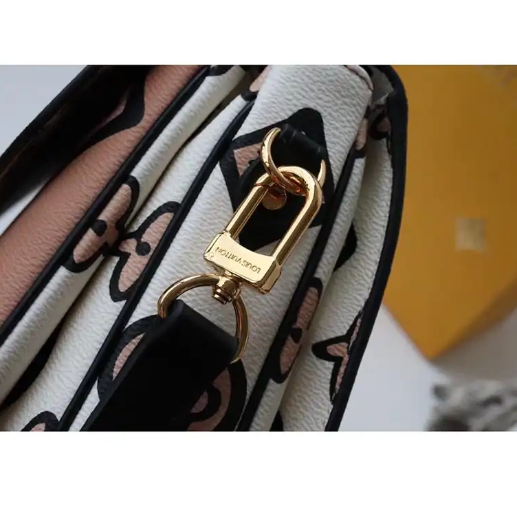 Bags 2107YA0134 LV 0707